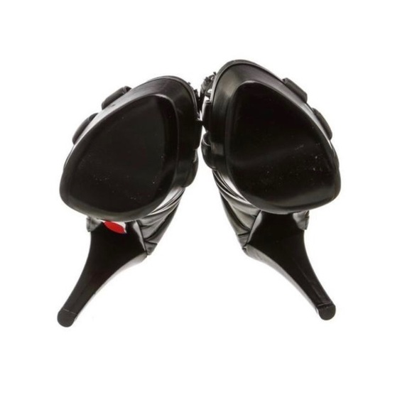 Gucci Heels - Picture 4 of 4